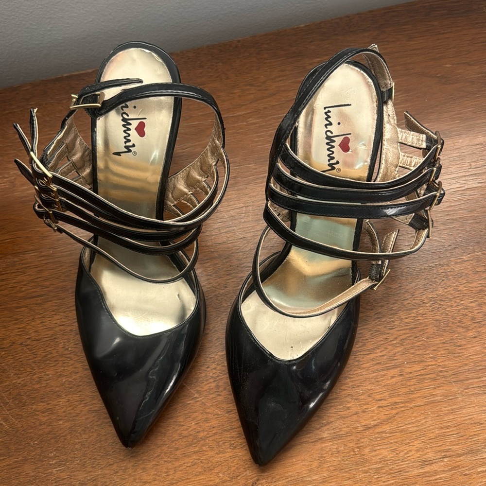 Laundry size 9 heels